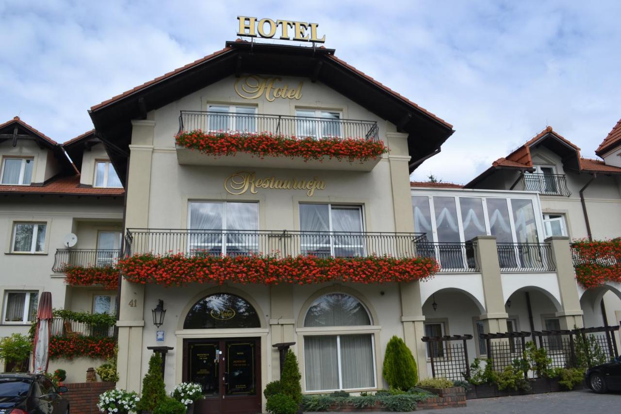 Hotel Mateo Stopnica Dış mekan fotoğraf